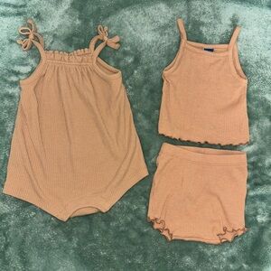 Old Navy Tan Ribbed Baby Romper & 2-piece outfit